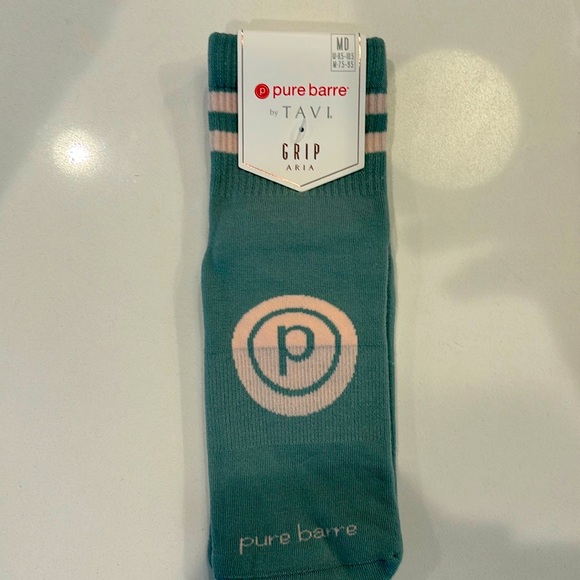 Pure Barre Accessories - Oh so cute! Aria Mint Pink Ankle socks.